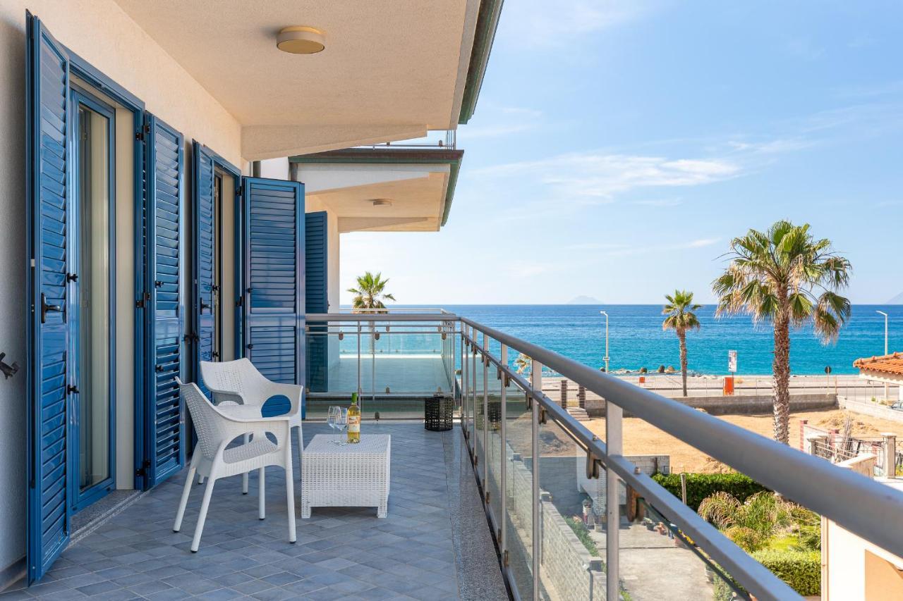 Terraces D'Orlando - Family Apartments With Sea View And Pool Capo dʼOrlando المظهر الخارجي الصورة