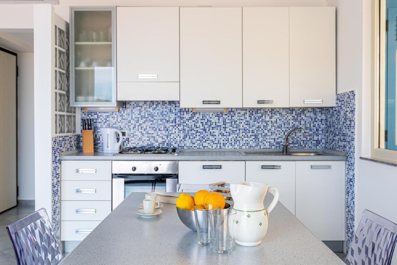 Terraces D'Orlando - Family Apartments With Sea View And Pool Capo dʼOrlando المظهر الخارجي الصورة