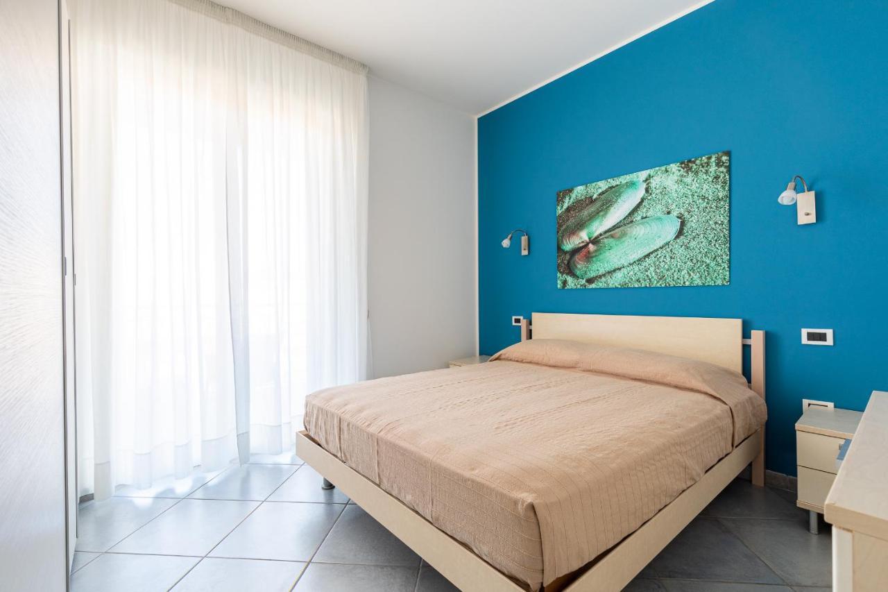 Terraces D'Orlando - Family Apartments With Sea View And Pool Capo dʼOrlando المظهر الخارجي الصورة