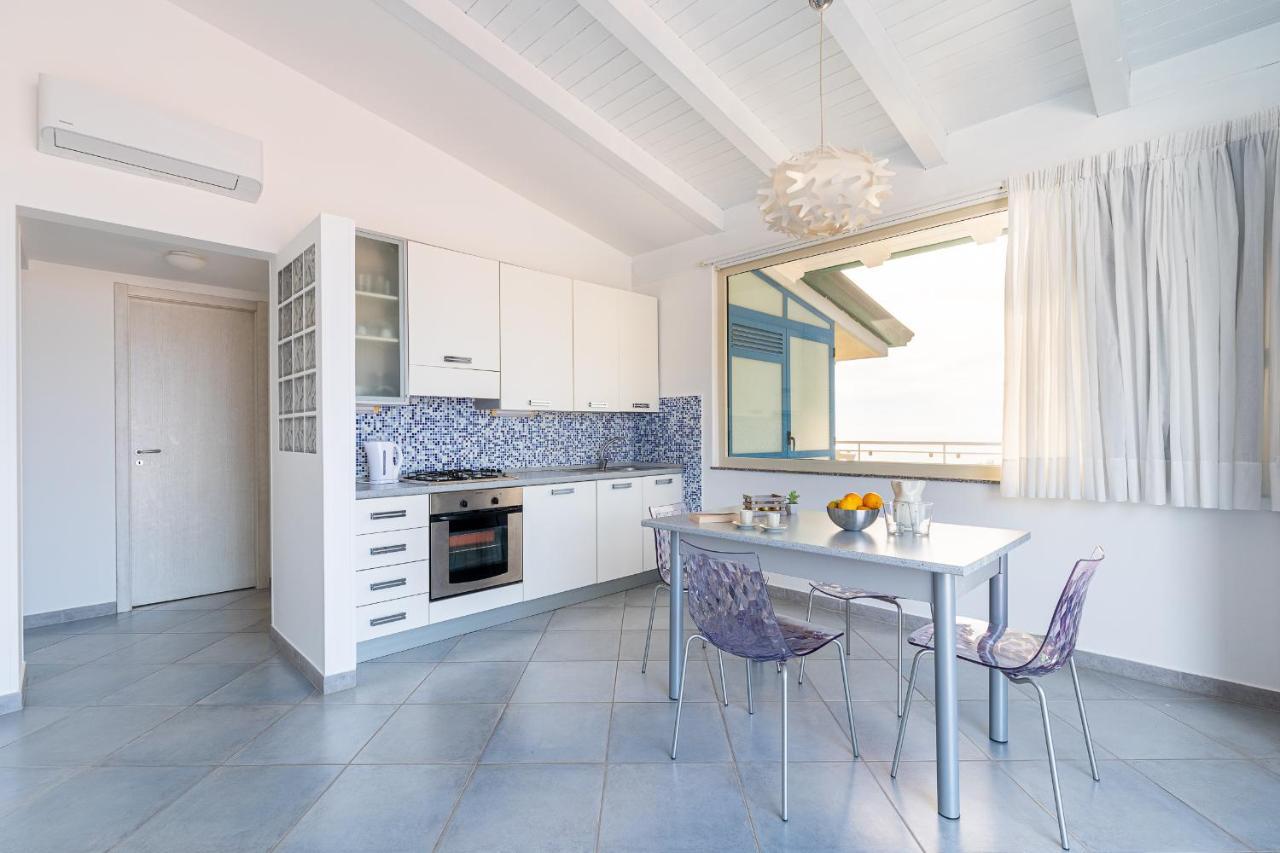 Terraces D'Orlando - Family Apartments With Sea View And Pool Capo dʼOrlando المظهر الخارجي الصورة