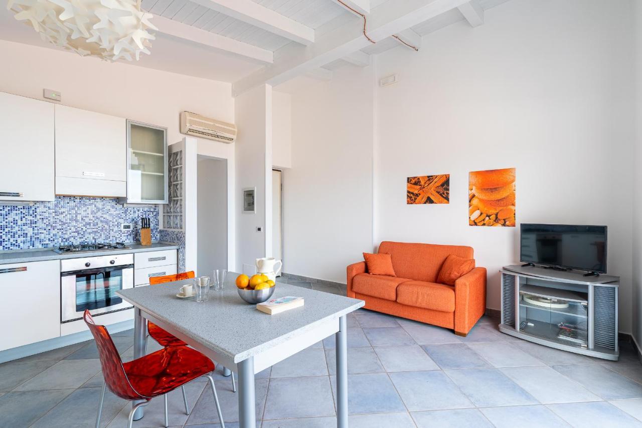 Terraces D'Orlando - Family Apartments With Sea View And Pool Capo dʼOrlando المظهر الخارجي الصورة