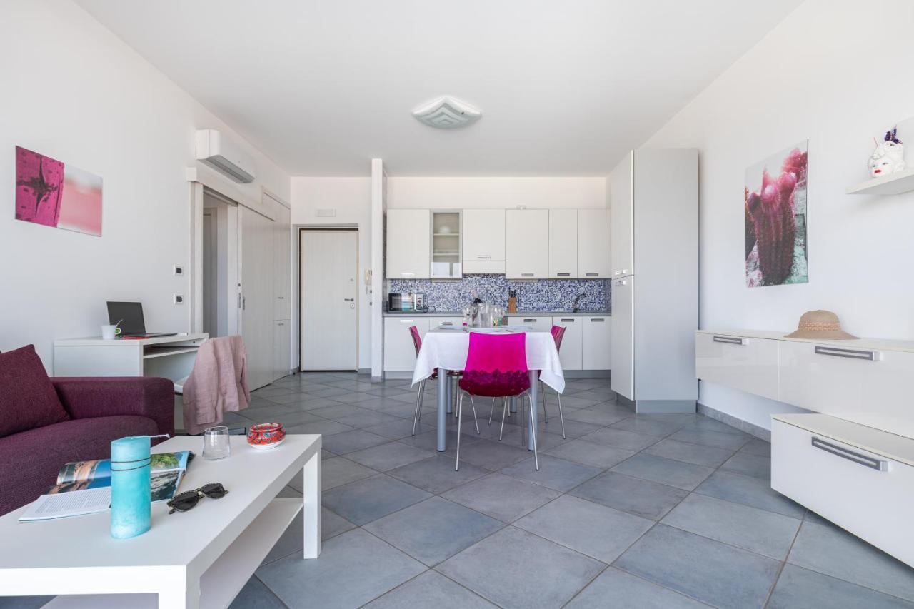 Terraces D'Orlando - Family Apartments With Sea View And Pool Capo dʼOrlando المظهر الخارجي الصورة