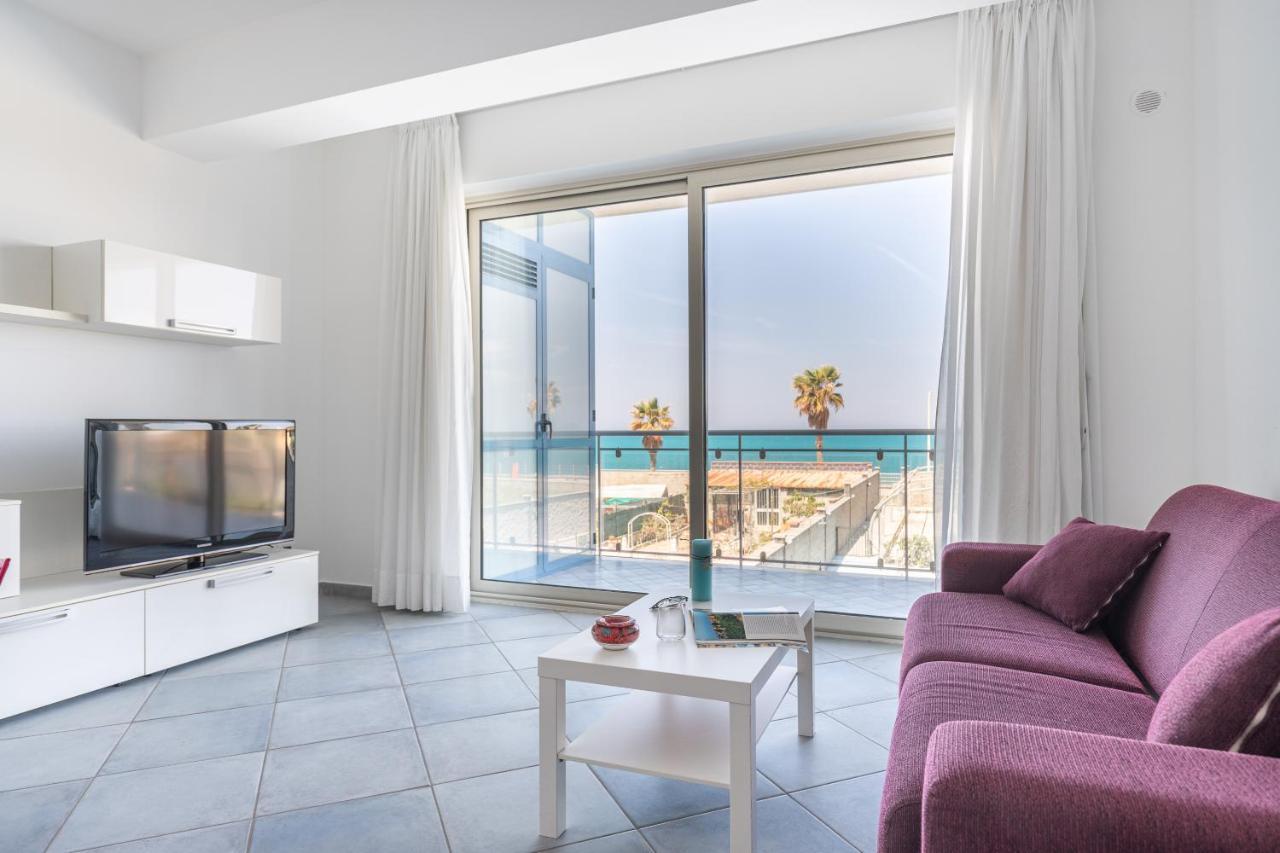 Terraces D'Orlando - Family Apartments With Sea View And Pool Capo dʼOrlando المظهر الخارجي الصورة