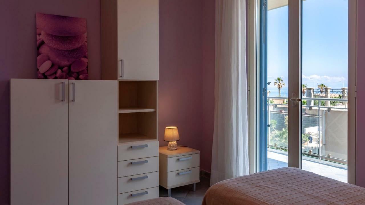Terraces D'Orlando - Family Apartments With Sea View And Pool Capo dʼOrlando المظهر الخارجي الصورة