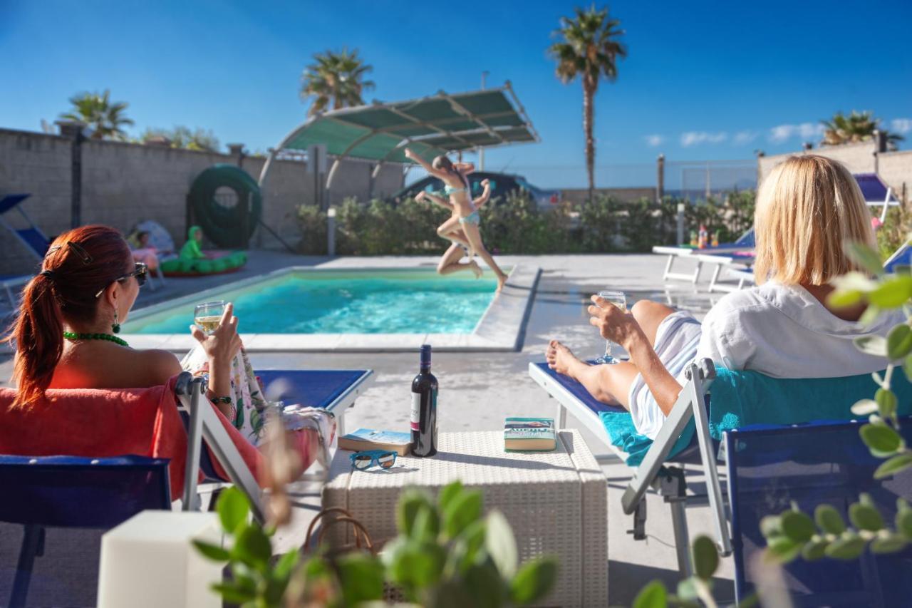 Terraces D'Orlando - Family Apartments With Sea View And Pool Capo dʼOrlando المظهر الخارجي الصورة